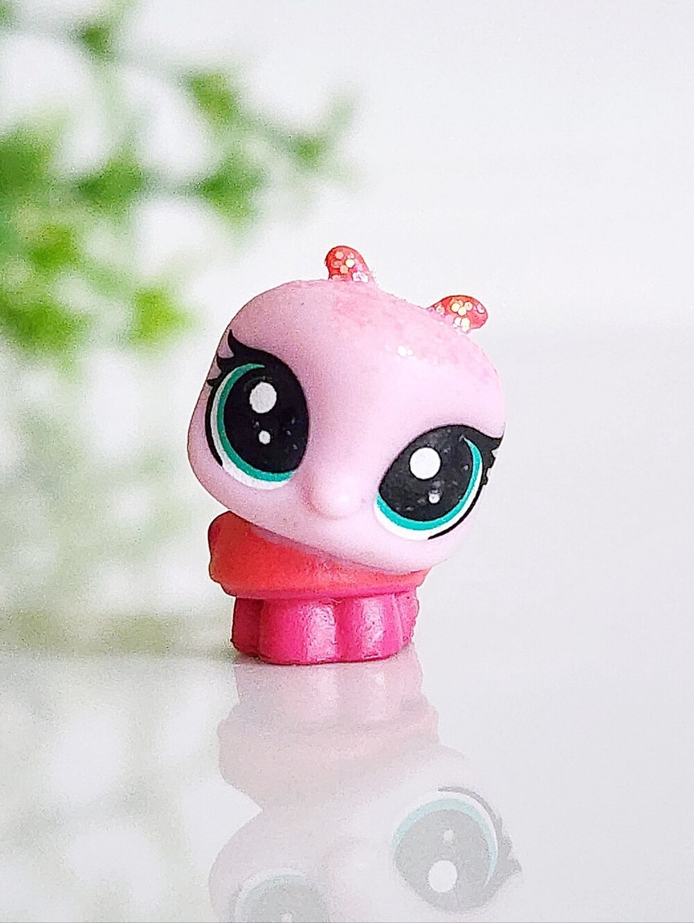 RARE Littlest Pet Shop Teeniest Tiniest Glitter Pink Ladybug Mini LPS Authentic